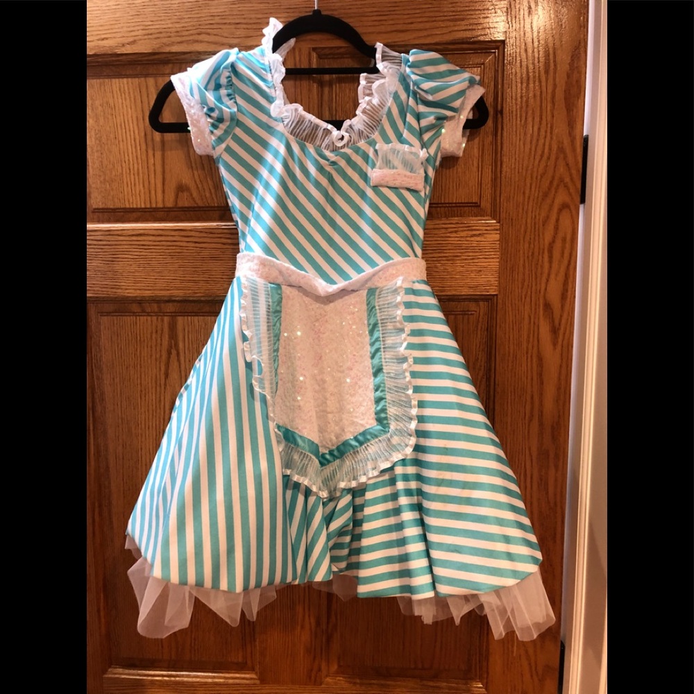 Adorable waitress costume